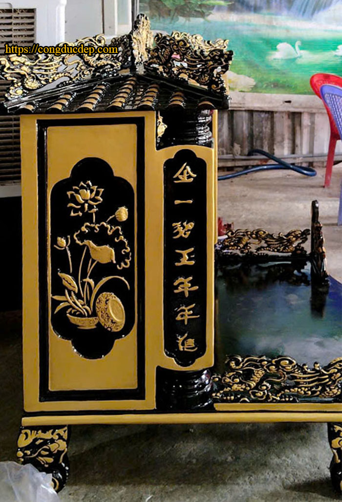 Bàn thờ ông Thần Tài nhôm đúc